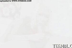 whoa this wet pussy gets rubbed so good then slammed hard 😍🍆💦