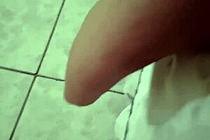 WOW SUCH A VERY BIG LATINA BUTT WITH DRIPPING WET PUSSY!