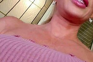 cheating blonde milf blows huge cock for a car ride