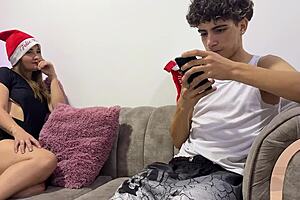 found stepmom's xxx vid and fucked her colombian ass just like it 😈🔥💦