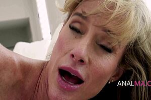 hey stepson help horny milf try anal first time 🍑😩🔥