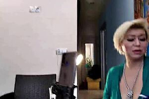 webcam milf skips lunch masturbates wet pussy screams for cock