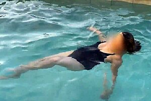 Stepmom Flashes Tits In Pool We Masturbate Cum Fills Her Hairy Pussy