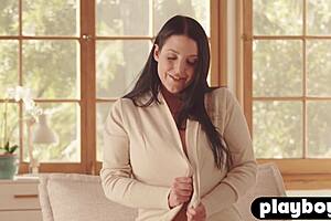 wanna see cute angela white expose those huge tits and perfect big ass while posing hot?