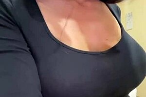 hey neighbor, check out my hard nipples peeking out 😉👀