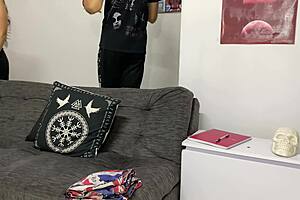 la sexy latina sastre no resiste la tentacion en porno espanol