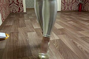 gorgeous milf's sexy pantyhose legs and pawg ass in foot fetish tease