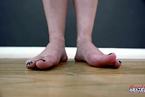 voluptuous blonde gwen goddess chokes on messy deepthroat slams 💦😩