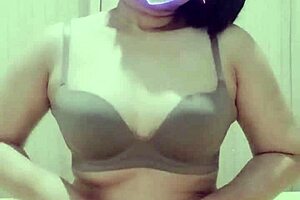 indonesian milf begs for cum all over her pretty face