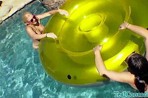 teal conrad gets kissed by big tits lesbian girls 😘👭