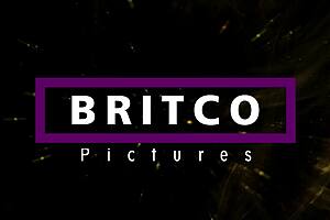 Huge Toy Stretches Brittany Andrews' Tight Wet Pussy!