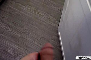 Linzee Ryder's curvy tits smother stepson's monster cock in wet kitchen titty fuck