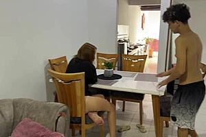 quieres mi madrastra's rico coño? teen latina mommy fulfills big wish!