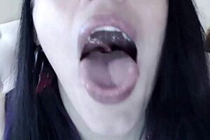 goddess got me jerking to her latina ass and slutty mouth