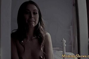 A milf pussylicks teen then they scissor passionately