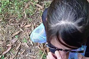 gostosa ever sucked a pedestrian cock right on the street in daylight?