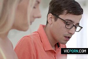 Bunny Madison's steamy student lesson gone wild! 🔥🍑