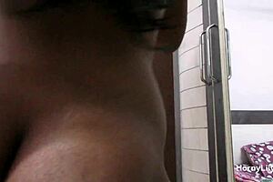 Horny Indian Milf Bhabhi Strips Sari Exposes Boobs Ass