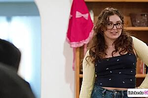 Big tits Latina stepmom straps on to fuck petite virgin stepdaughter