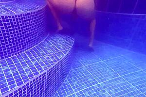 Wanna fuck this huge ass milf in water outdoors cumshot?