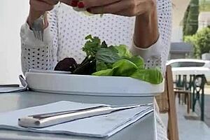 i flash public then anal fist shaved pussy perfect body