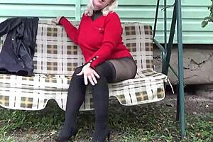 sexy pantyhose hugging hot milf curves 😍🔥