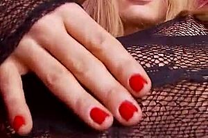 i flash public then anal fist shaved pussy perfect body