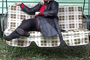 sexy pantyhose hugging hot milf curves 😍🔥