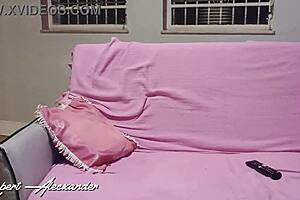 aproveitei pra foder cu da safada cunhada enquanto mulher no servico video completo