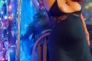 hotwife steffi's pussy dancin' n showin' off