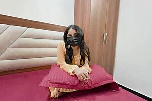 INDIAN BROTHER POUNDS STEPSIS PUSSY DOGGYSTYLE!