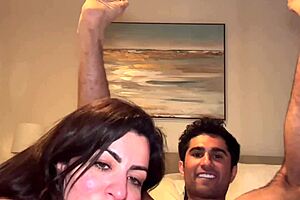 ARABIC MILF ALINA ANGEL TRIES PERSIAN COCK FIRST TIME!