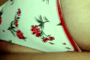 super horny wife takes massive creampie deep in juicy pussy lips 😍💦