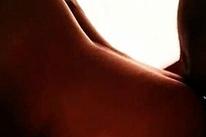 Dándole Duro Al Coño De Culona Milf Madura!