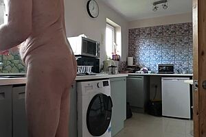 hey come watch me cook naked in the kitchen