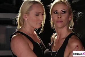 young blonde milf licks petite teen pussy till they both squirt hard