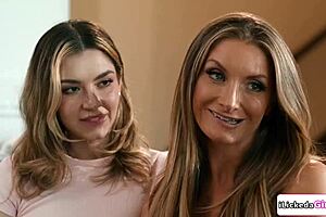 Teen Stepdaughter Craves Stepmom's Juicy Pussy?