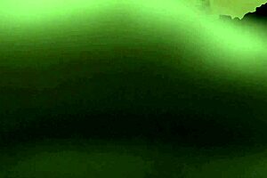 sh i want ya to kiss me... but after i squirt all over ya down there 😩💦