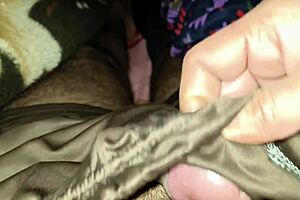 Indian girlfriend screams as boyfriend roughly fucks her tight pussy close-up