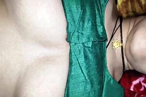OHHH THANKS FOR POUNDING MY STEPMOM'S PUSSY HARD IN THIS HINDI DIRTY TALK HOUSEWIFE FUCK!