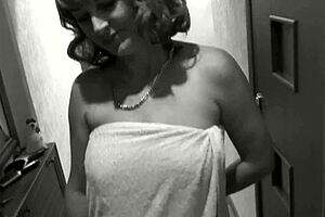 PIZZA GUY FUCKS NAKED BLONDE MILF SALON OWNER DOGGYSTYLE IN SHOWER BIG HAIRY PUSSY POUNDING POV WIFE!