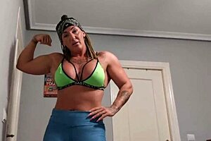 super strong milf bitch squirts feet fetish bdsm full vid on xvideos red