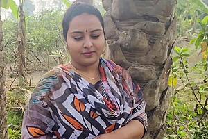 romantic homemade sex with busty mature beauty in skirt and bra