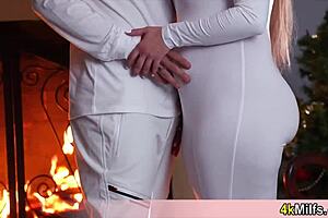 Jessie loves quickie fucks and romantic pussy pounding on winter holiday