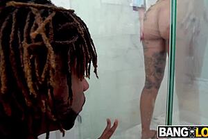 Blondie bombshell creaming hard on massive cock ride?