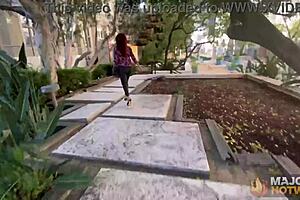 Sisi pesos sneaks petite brunette milf ride on rome major's monster bbc at house party.