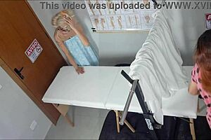 madrasta leva enteada ao médico safado... exames viram foda no hospital, ai caralho!