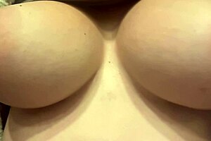 Ever seen Italian milf artemisia's huge natural tits bounce solo up close?