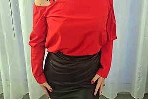 Wanna see my huge ass after I peel off leather skirt and nylons?
