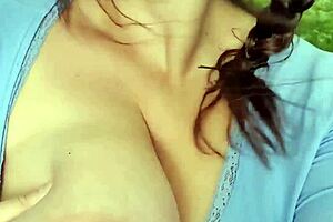 Hey stranger, grope my fat Latina ass and huge boobs outdoors!